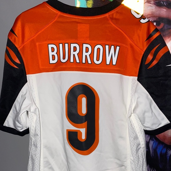 Joe Burrow Bengals Jersey - Picture 3 of 7